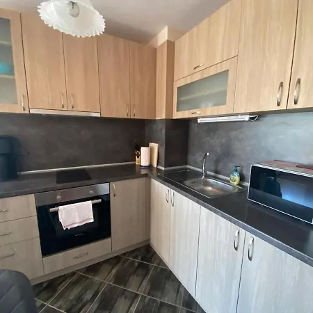 Sea Breeze Apartment Warna