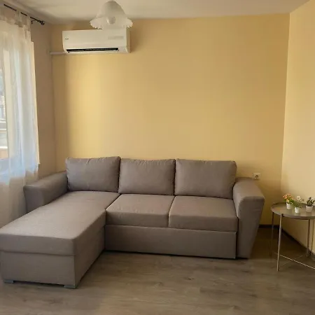 Sea Breeze Apartament *